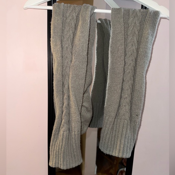 Thigh-High Lounge Socks - Picture 2 of 2